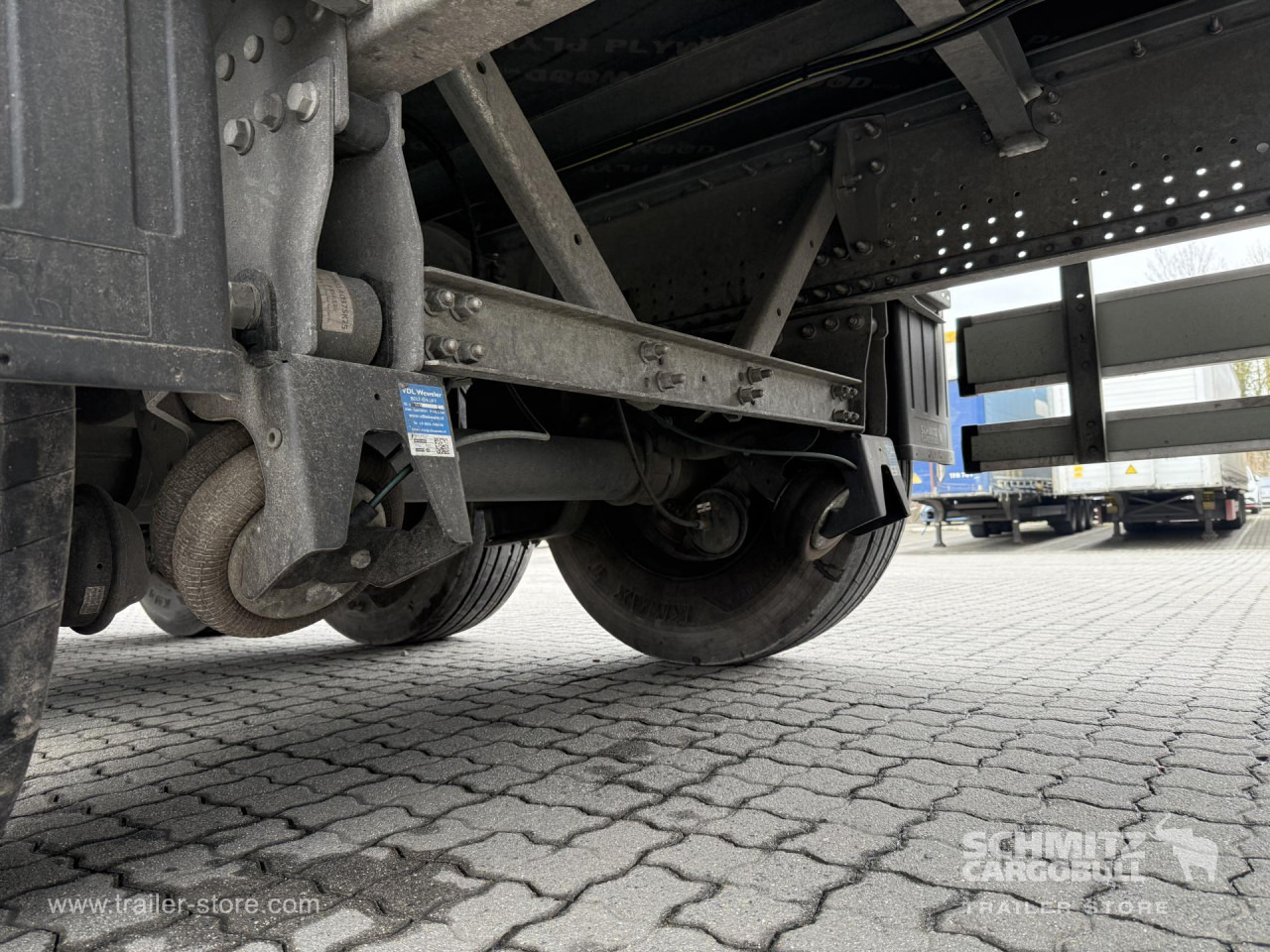 SCHMITZ Auflieger Curtainsider Standard - Semirremolque lona: foto 3 SCHMITZ Auflieger Curtainsider Standard - Semirremolque lona: foto 3