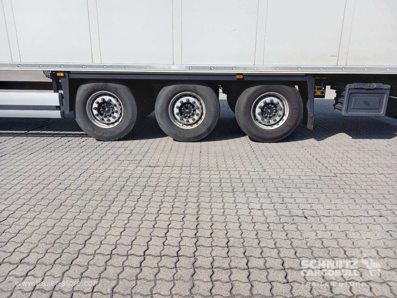 Isotérmico semirremolque SCHMITZ Auflieger Tiefkühler Standard: foto 7 Isotérmico semirremolque SCHMITZ Auflieger Tiefkühler Standard: foto 7