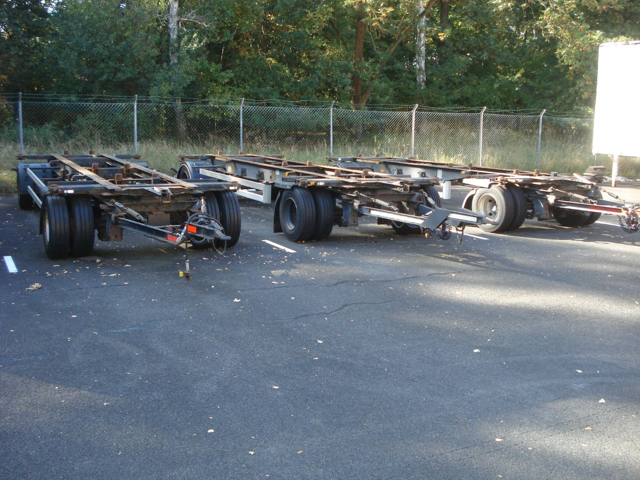 Krone AZ 18 A Drehschemel Zwillingsbereift! - Portacontenedore/ Intercambiable remolque: foto 1 Krone AZ 18 A Drehschemel Zwillingsbereift! - Portacontenedore/ Intercambiable remolque: foto 1