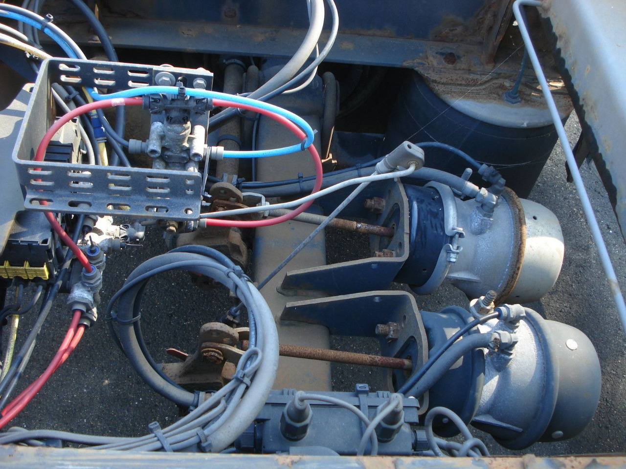 Krone AZ 18 A Drehschemel Zwillingsbereift! - Portacontenedore/ Intercambiable remolque: foto 4 Krone AZ 18 A Drehschemel Zwillingsbereift! - Portacontenedore/ Intercambiable remolque: foto 4