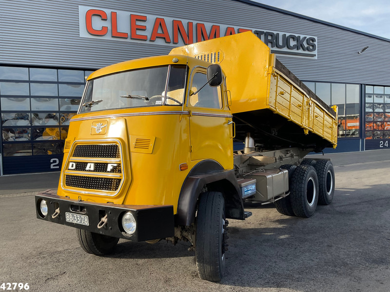 DAF AZ 1900 DS 420 6x6 Driezijdige kipper "Oldtimer" - Volquete camión: foto 1 DAF AZ 1900 DS 420 6x6 Driezijdige kipper "Oldtimer" - Volquete camión: foto 1