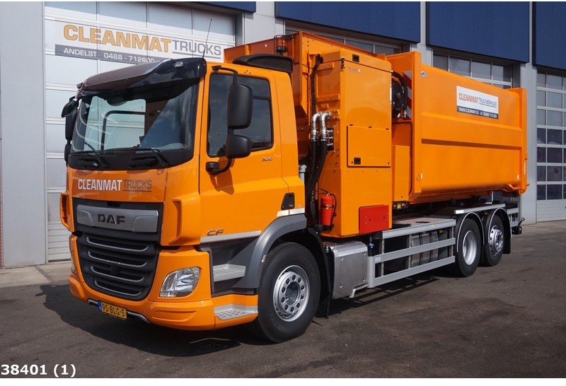 DAF FAN CF 300 Zijlader - Camión de basura: foto 2 DAF FAN CF 300 Zijlader - Camión de basura: foto 2