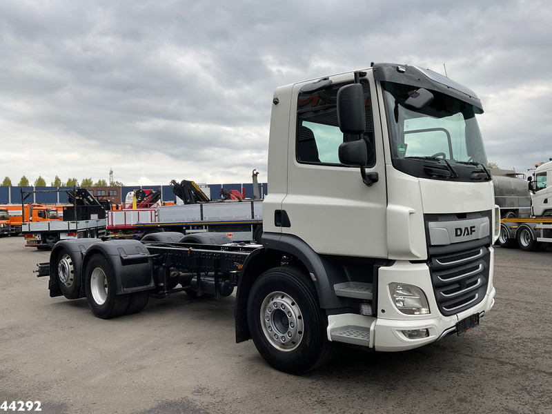 DAF FAN CF 450 Euro 6 Chassis Cabine - Chasis camión: foto 5 DAF FAN CF 450 Euro 6 Chassis Cabine - Chasis camión: foto 5