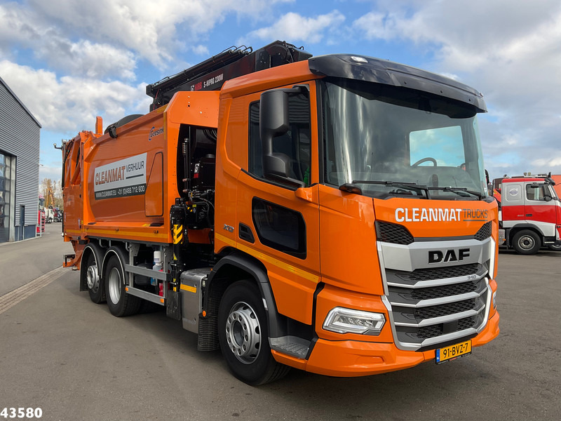 DAF FAN XD 340 Hiab 23 Tonmeter laadkraan + Welvaarts Weighing system - Camión de basura: foto 3 DAF FAN XD 340 Hiab 23 Tonmeter laadkraan + Welvaarts Weighing system - Camión de basura: foto 3