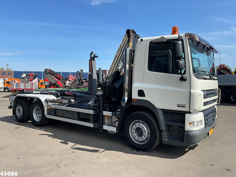 DAF FAS 85 CF 340 Manual Hiab 12 Tonmeter laadkraan - Multibasculante camión, Camión grúa: foto 3 DAF FAS 85 CF 340 Manual Hiab 12 Tonmeter laadkraan - Multibasculante camión, Camión grúa: foto 3