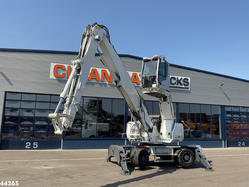 Sennebogen 821 E Material Handling Machine - Equipo de manutención: foto 1 Sennebogen 821 E Material Handling Machine - Equipo de manutención: foto 1