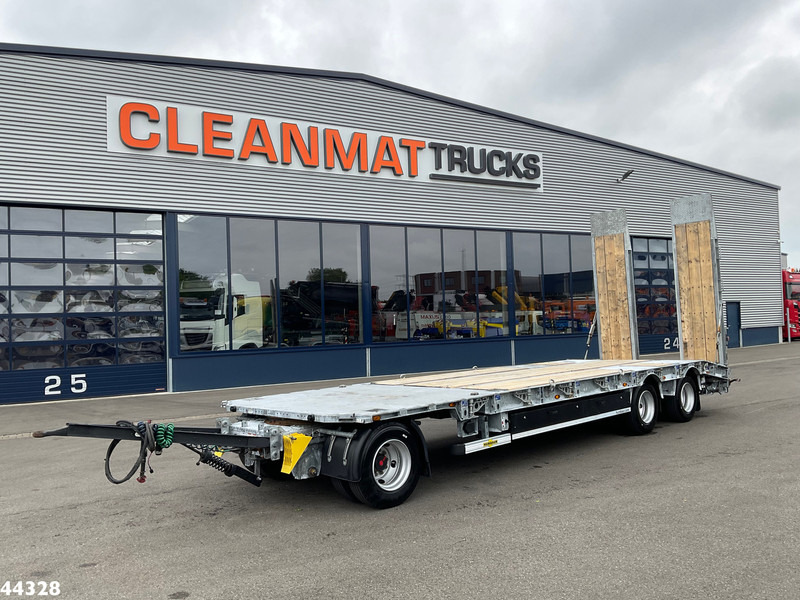 Humbaur 3-assige aanhangwagen met oprijrampen - Portavehículos remolque: foto 1 Humbaur 3-assige aanhangwagen met oprijrampen - Portavehículos remolque: foto 1