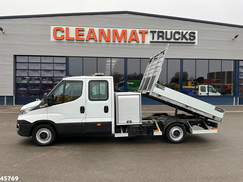 Iveco Daily 35S17D Kipper 7 persoons Just 95.281 km! - Volquete camión: foto 1 Iveco Daily 35S17D Kipper 7 persoons Just 95.281 km! - Volquete camión: foto 1