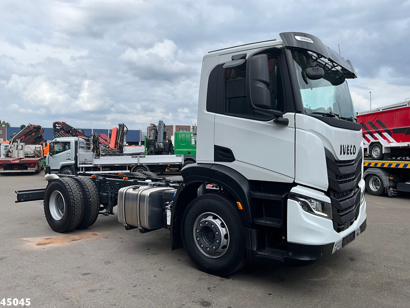 Iveco Stralis AD200X36 Huisvuilwagen Chassis NEW & UNUSED! - Chasis camión: foto 2 Iveco Stralis AD200X36 Huisvuilwagen Chassis NEW & UNUSED! - Chasis camión: foto 2