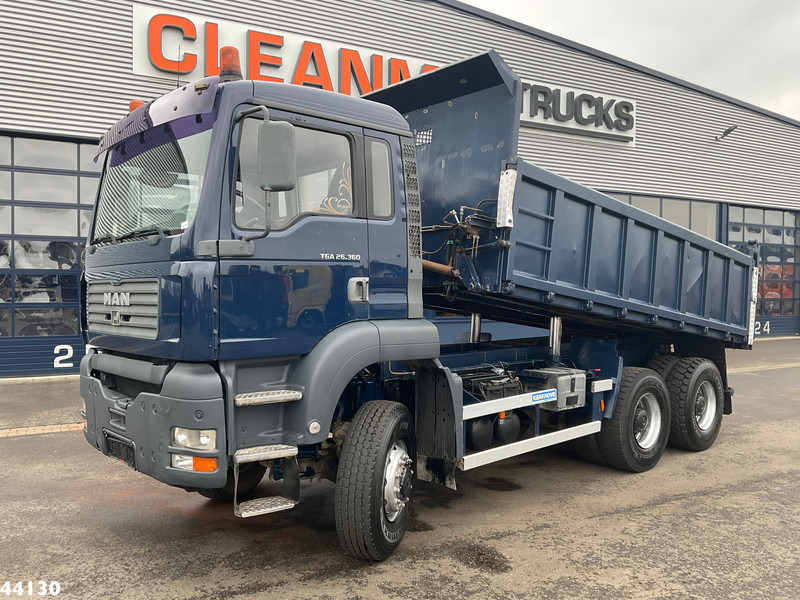 MAN TGA 33.363 6x6 Kipper 12m³ Manual Full steel - Volquete camión: foto 1 MAN TGA 33.363 6x6 Kipper 12m³ Manual Full steel - Volquete camión: foto 1