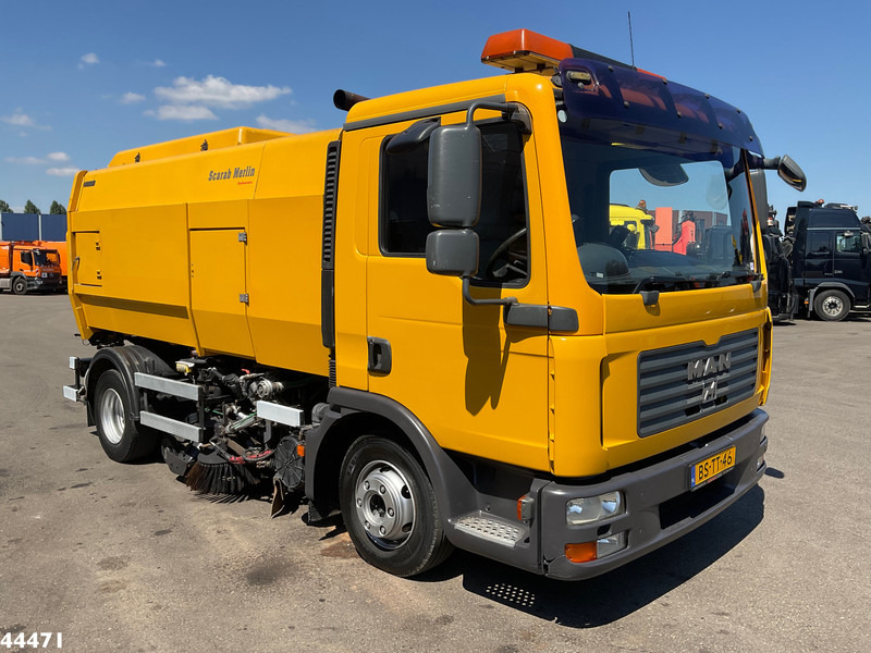 MAN TGL 12.180 Scarab Merlin Just 214.747 km! - Barredora vial: foto 5 MAN TGL 12.180 Scarab Merlin Just 214.747 km! - Barredora vial: foto 5