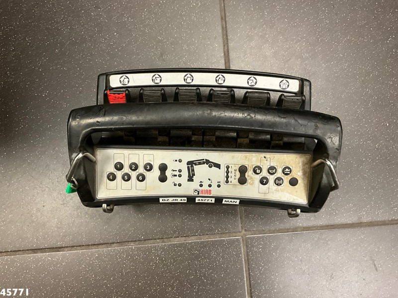 Volquete camión, Camión grúa MAN TGS 26.320 6x4H Hiab 14 Tonmeter laadkraan Just 165.674 km!: foto 13 Volquete camión, Camión grúa MAN TGS 26.320 6x4H Hiab 14 Tonmeter laadkraan Just 165.674 km!: foto 13