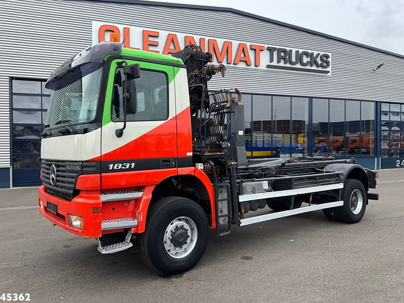 Mercedes-Benz Actros 1931 AK 4x4 Hiab 12 Tonmeter laadkraan - Multibasculante camión, Camión grúa: foto 2 Mercedes-Benz Actros 1931 AK 4x4 Hiab 12 Tonmeter laadkraan - Multibasculante camión, Camión grúa: foto 2