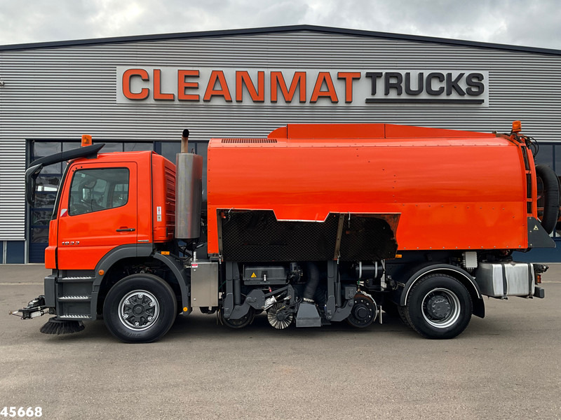 Mercedes-Benz Axor 1833 4x4 Schörling SORF Schienenreinigungs/Railway sweeper Just 38.680 Km! - Barredora vial: foto 3 Mercedes-Benz Axor 1833 4x4 Schörling SORF Schienenreinigungs/Railway sweeper Just 38.680 Km! - Barredora vial: foto 3