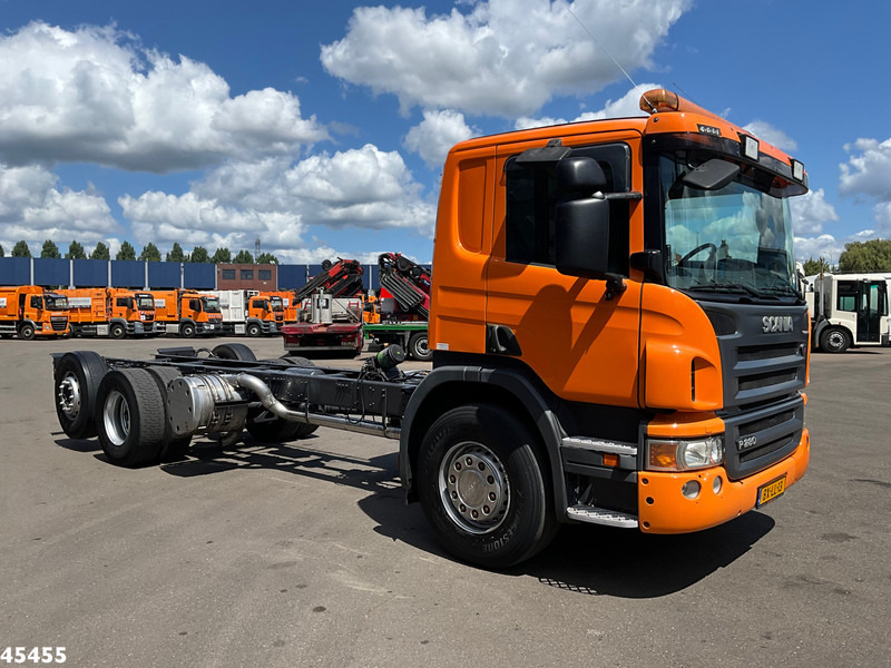 Scania P 280 6x2 Chassis Cabine with PTO Just 218.646 km! - Chasis camión: foto 5 Scania P 280 6x2 Chassis Cabine with PTO Just 218.646 km! - Chasis camión: foto 5