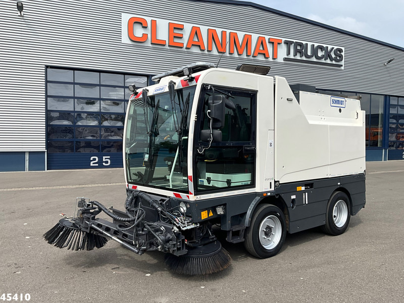 Schmidt Cleango 500 Compact Euro 6 with 3-rd brush - Barredora vial: foto 2 Schmidt Cleango 500 Compact Euro 6 with 3-rd brush - Barredora vial: foto 2
