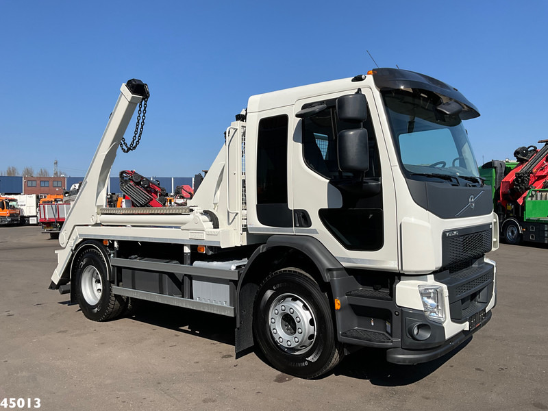 Volvo FE 350 Hyvalift 14 Ton portaalarmsysteem - Portacontenedor de cadenas camión: foto 2 Volvo FE 350 Hyvalift 14 Ton portaalarmsysteem - Portacontenedor de cadenas camión: foto 2