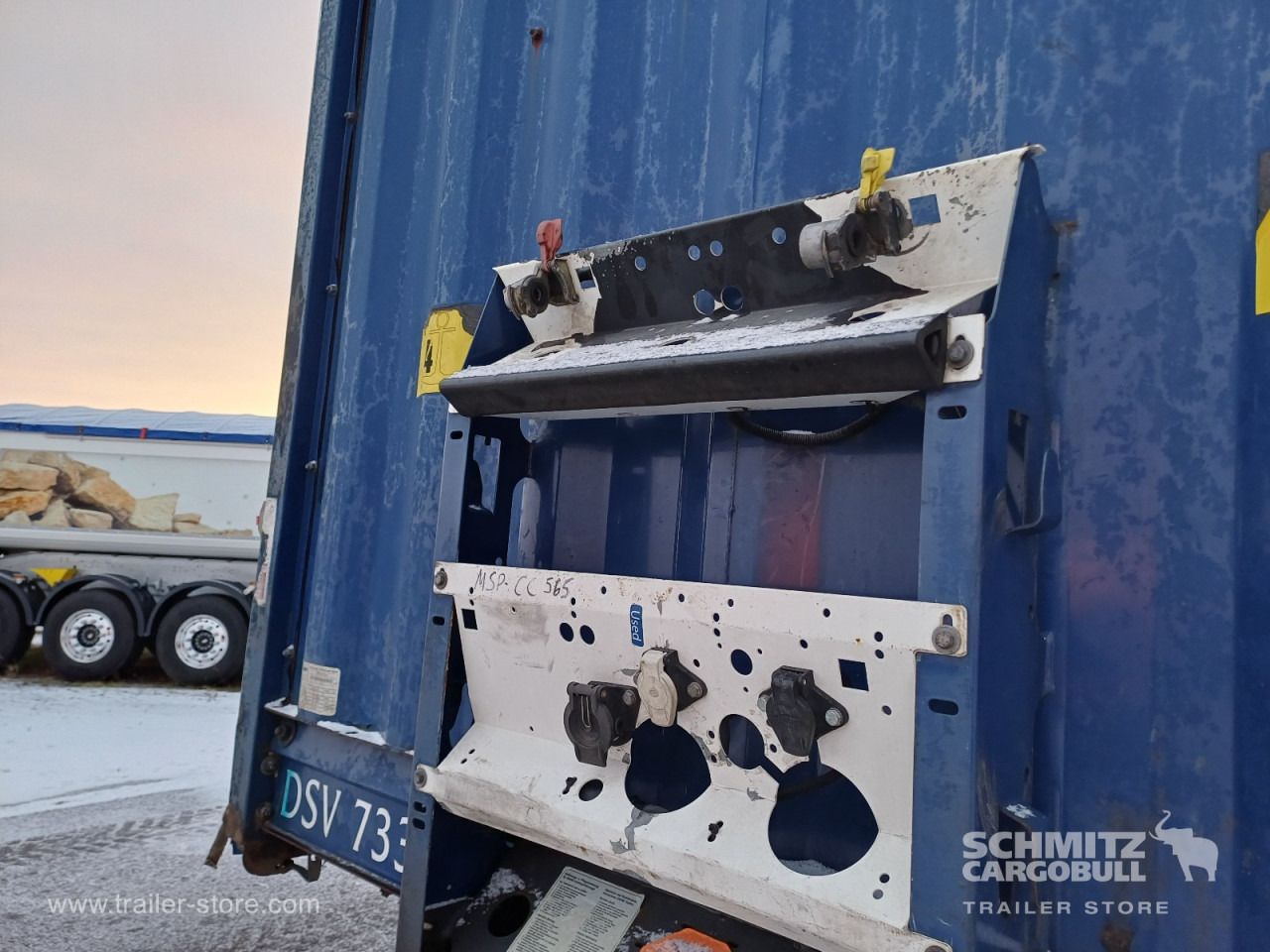 KRONE Auflieger Curtainsider Mega - Semirremolque lona: foto 2 KRONE Auflieger Curtainsider Mega - Semirremolque lona: foto 2