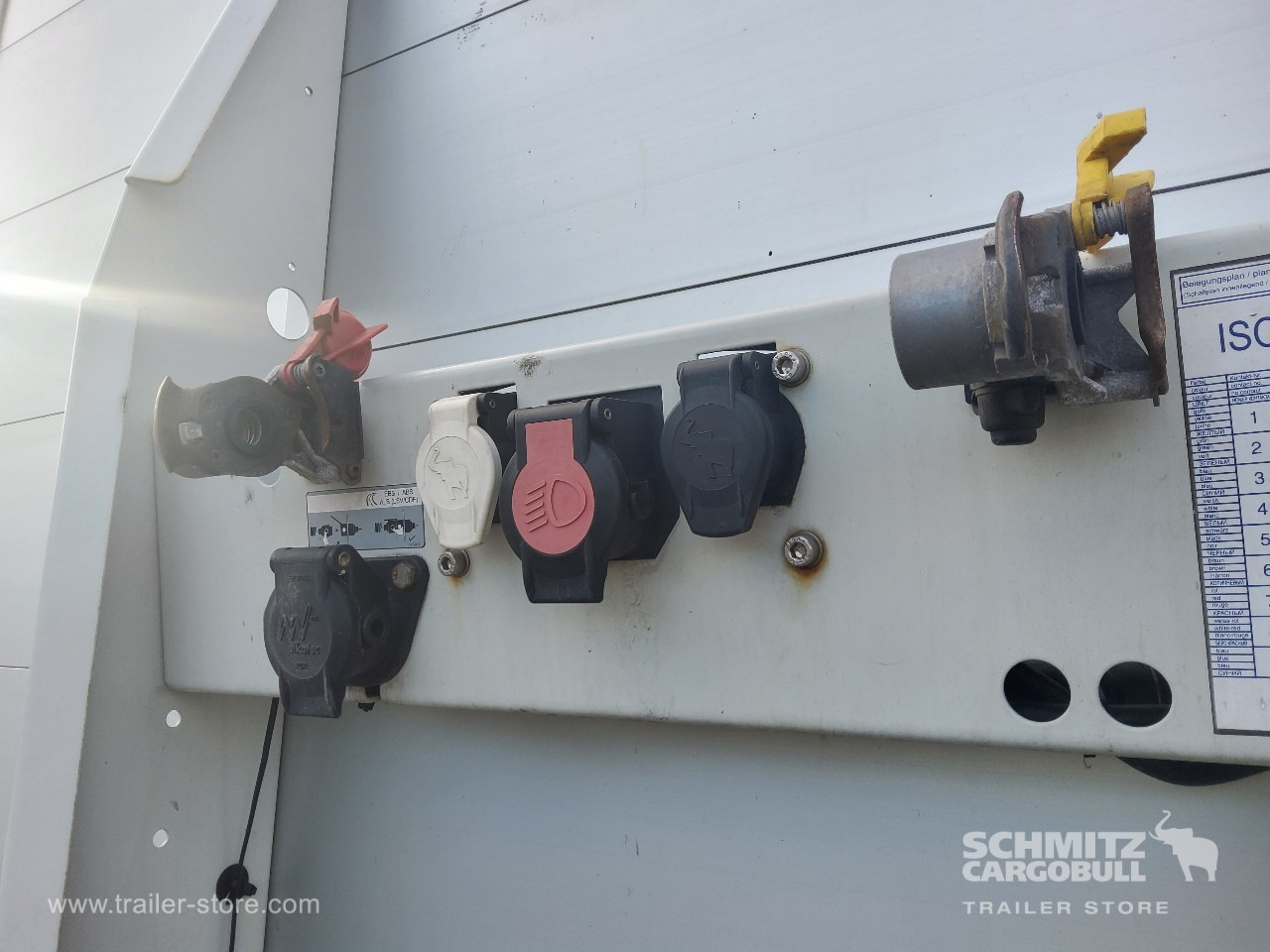 SCHMITZ Auflieger Curtainsider Mega - Semirremolque lona: foto 4 SCHMITZ Auflieger Curtainsider Mega - Semirremolque lona: foto 4