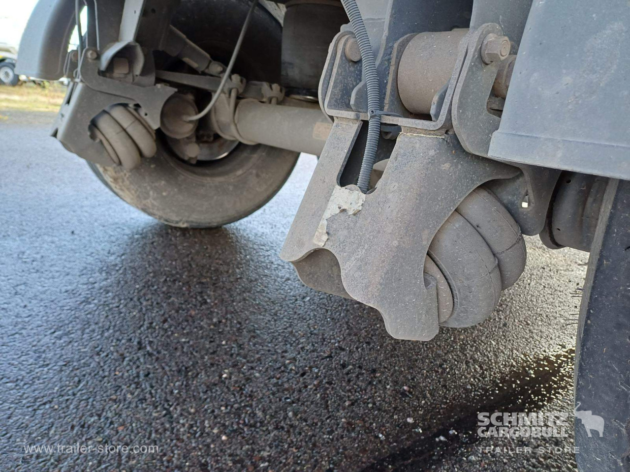 SCHMITZ Auflieger Kipper Stahlrundmulde 24m³ - Volquete semirremolque: foto 3 SCHMITZ Auflieger Kipper Stahlrundmulde 24m³ - Volquete semirremolque: foto 3