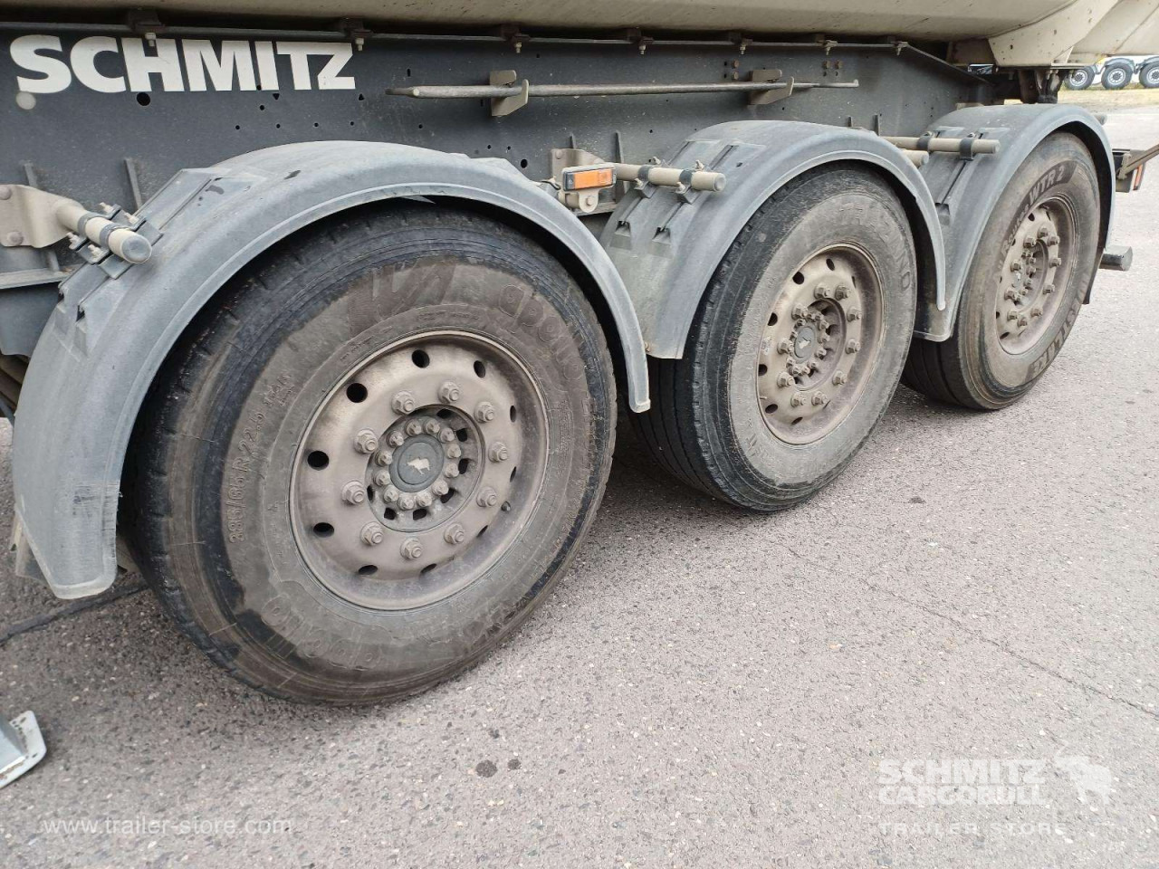 SCHMITZ Auflieger Kipper Stahlrundmulde 24m³ - Volquete semirremolque: foto 2 SCHMITZ Auflieger Kipper Stahlrundmulde 24m³ - Volquete semirremolque: foto 2