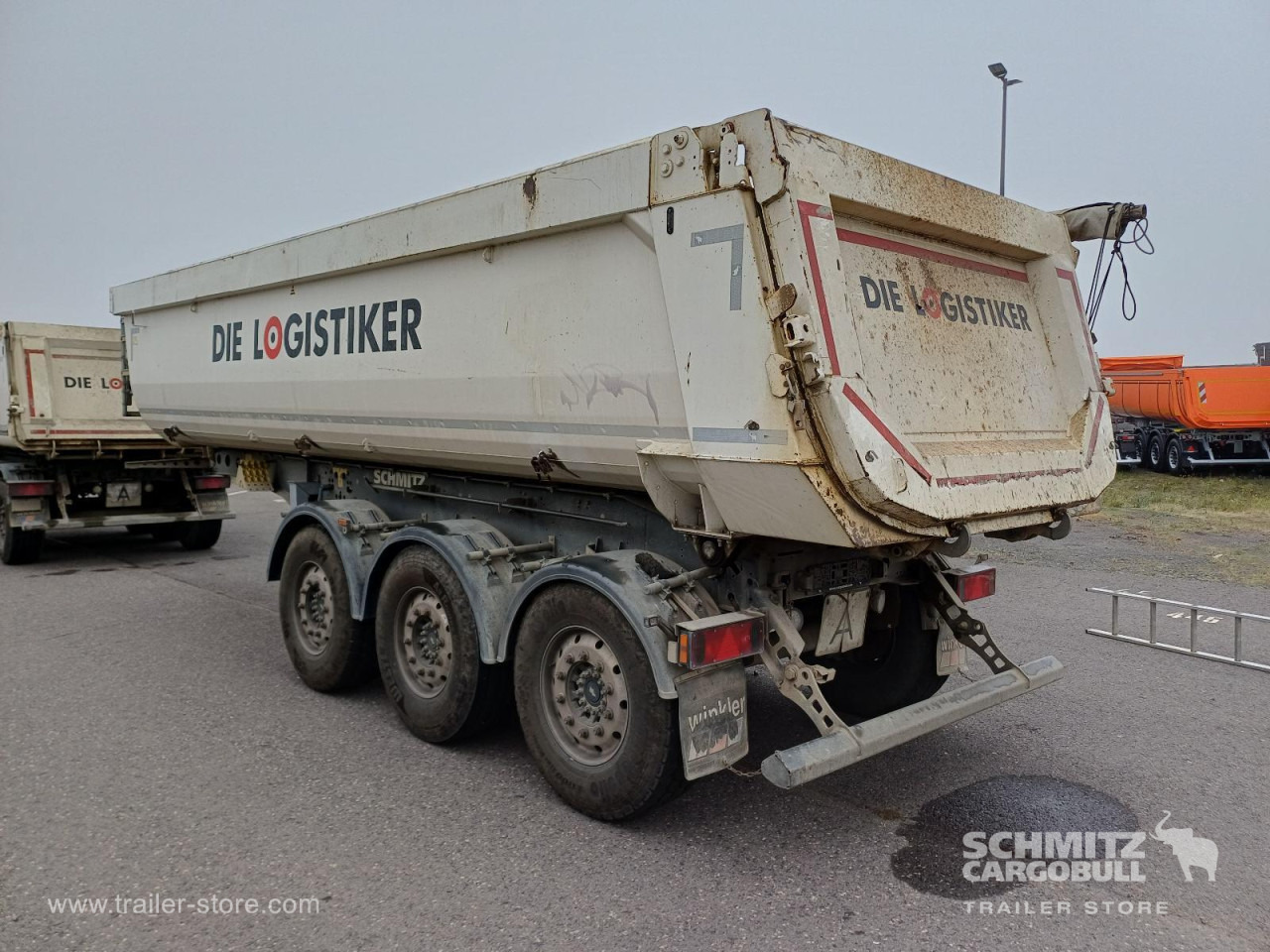 SCHMITZ Auflieger Kipper Stahlrundmulde 24m³ - Volquete semirremolque: foto 4 SCHMITZ Auflieger Kipper Stahlrundmulde 24m³ - Volquete semirremolque: foto 4