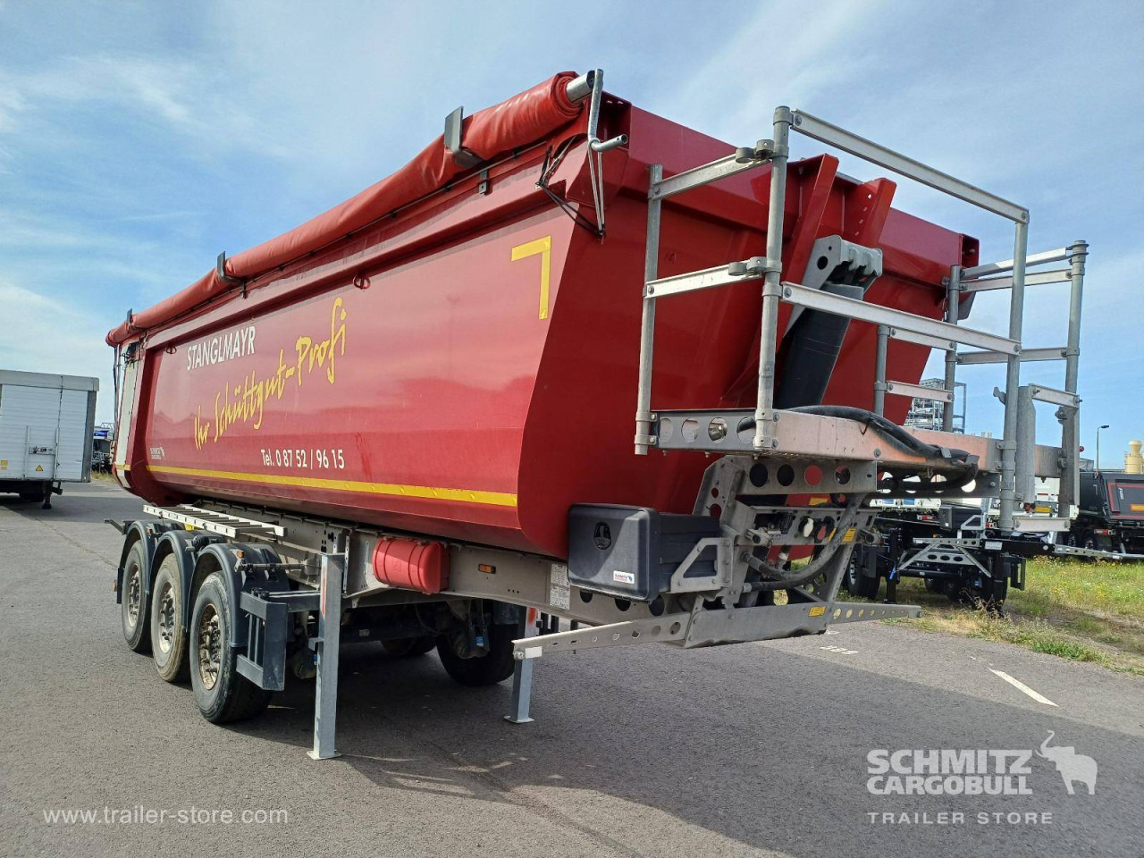 SCHMITZ Auflieger Kipper Stahlrundmulde 28m³ - Volquete semirremolque: foto 1 SCHMITZ Auflieger Kipper Stahlrundmulde 28m³ - Volquete semirremolque: foto 1