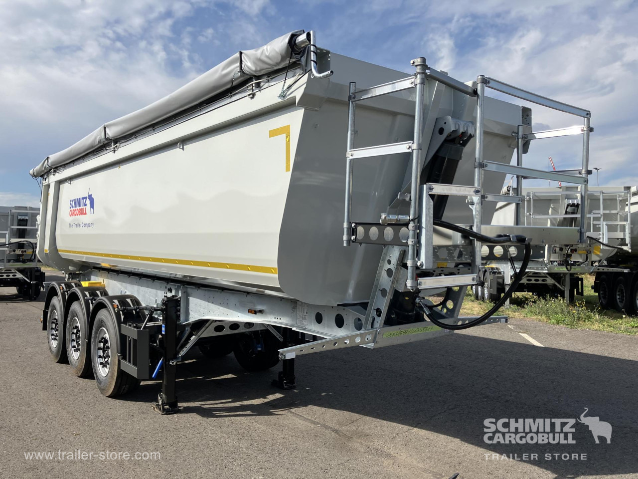 SCHMITZ Auflieger Kipper Stahlrundmulde 29m³ - Volquete semirremolque: foto 1 SCHMITZ Auflieger Kipper Stahlrundmulde 29m³ - Volquete semirremolque: foto 1