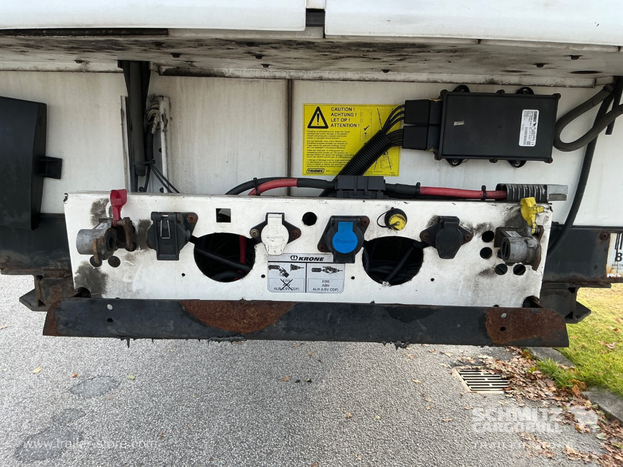 KRONE Reefer Standard Taillift - Isotérmico semirremolque: foto 4 KRONE Reefer Standard Taillift - Isotérmico semirremolque: foto 4