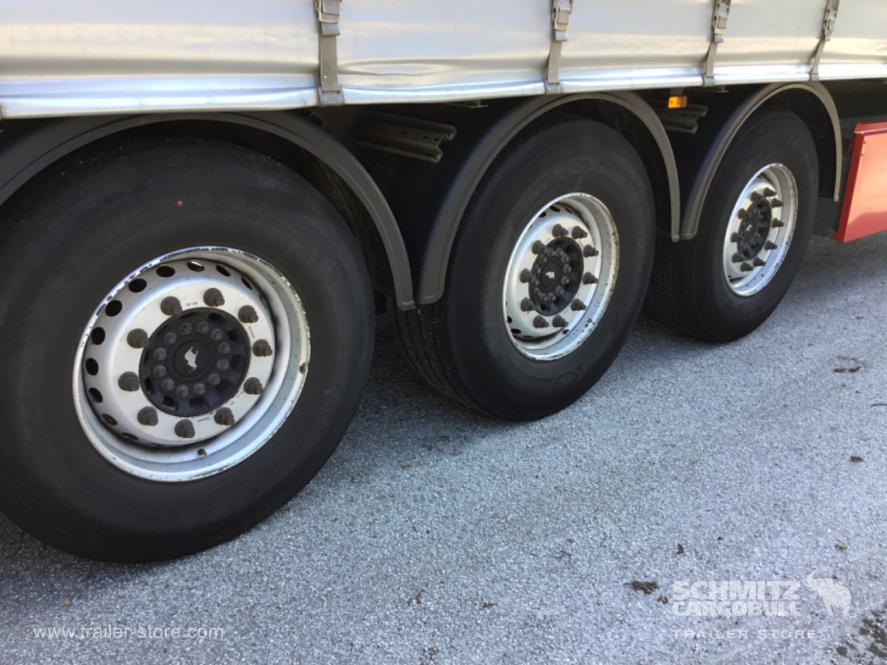 SCHMITZ Curtainsider Standard , Folding wall right - Semirremolque lona: foto 2 SCHMITZ Curtainsider Standard , Folding wall right - Semirremolque lona: foto 2