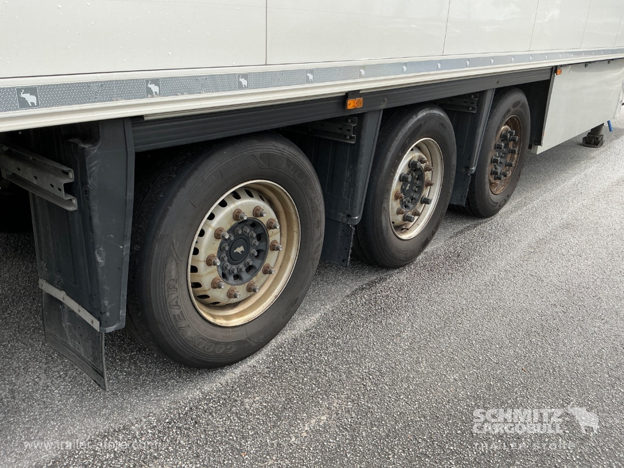 SCHMITZ Reefer Standard Double deck - Isotérmico semirremolque: foto 3 SCHMITZ Reefer Standard Double deck - Isotérmico semirremolque: foto 3