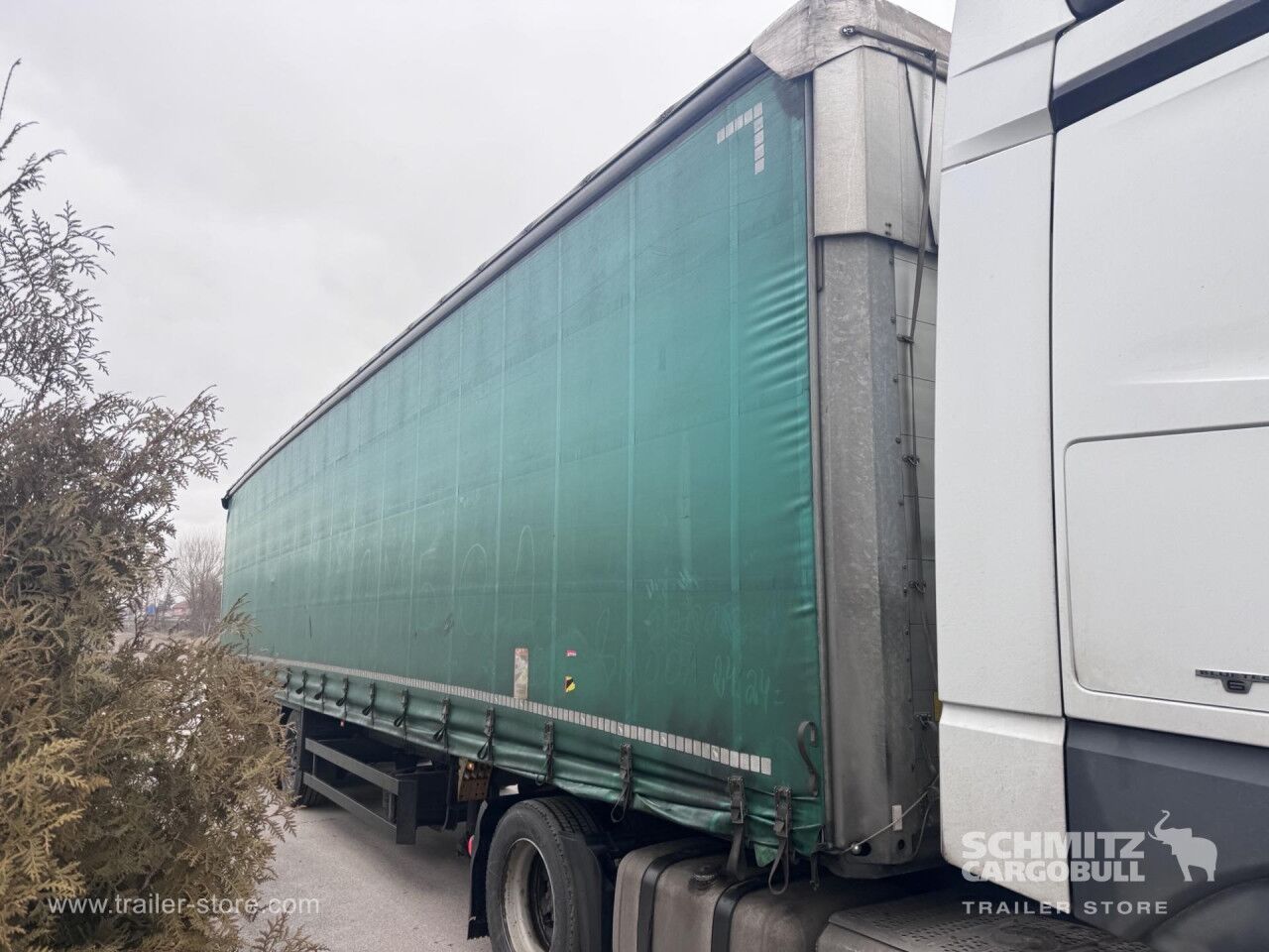SCHMITZ Curtainsider Mega - Semirremolque lona: foto 4 SCHMITZ Curtainsider Mega - Semirremolque lona: foto 4