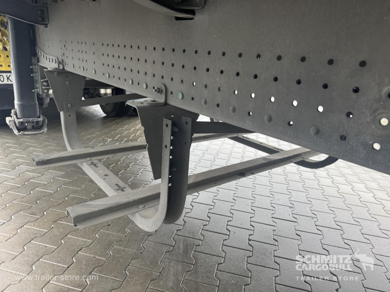 SCHMITZ Curtainsider Standard - Semirremolque lona: foto 2 SCHMITZ Curtainsider Standard - Semirremolque lona: foto 2