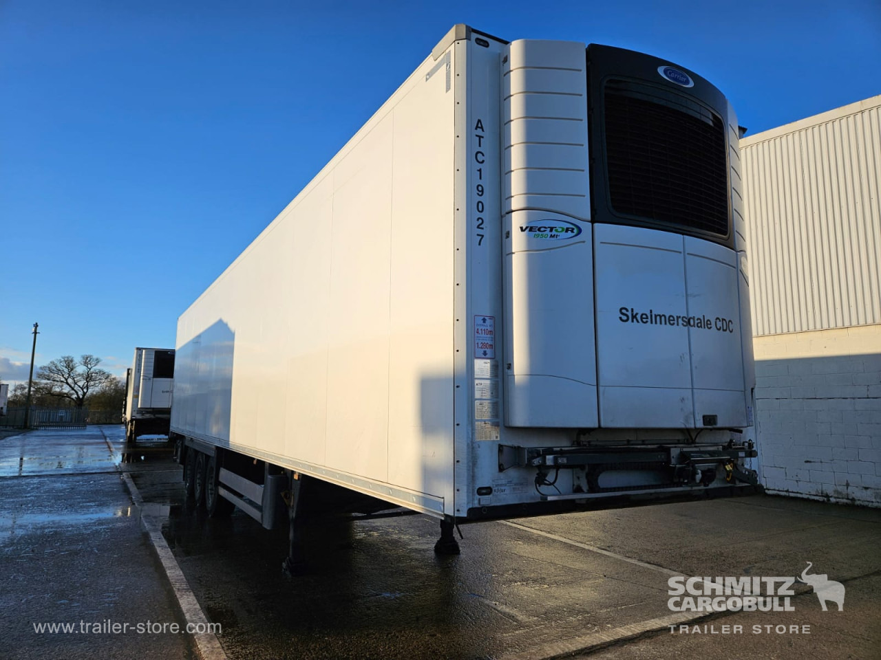 SCHMITZ Reefer Multitemp - Isotérmico semirremolque: foto 1 SCHMITZ Reefer Multitemp - Isotérmico semirremolque: foto 1