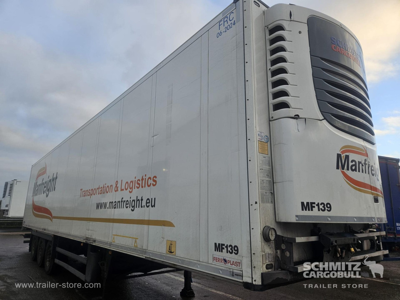 SCHMITZ Reefer Standard - Isotérmico semirremolque: foto 1 SCHMITZ Reefer Standard - Isotérmico semirremolque: foto 1