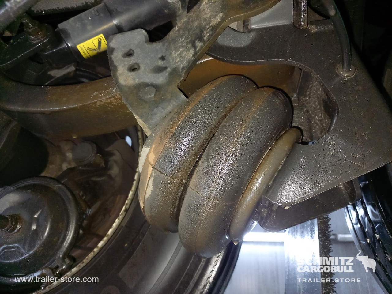 SCHMITZ Reefer Standard Double deck - Isotérmico semirremolque: foto 4 SCHMITZ Reefer Standard Double deck - Isotérmico semirremolque: foto 4