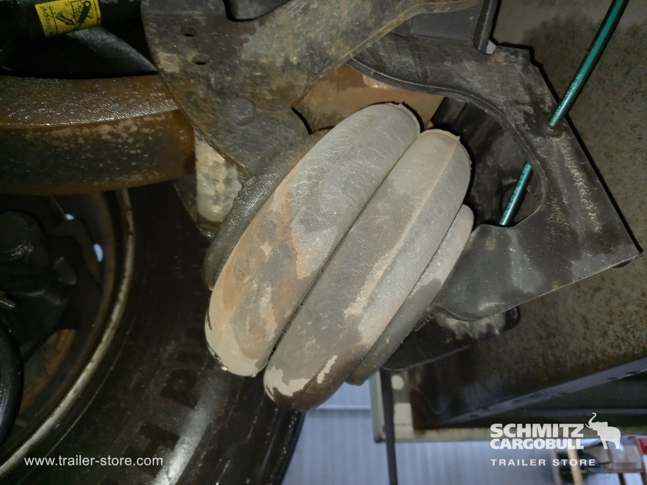 SCHMITZ Reefer Standard Double deck - Isotérmico semirremolque: foto 3 SCHMITZ Reefer Standard Double deck - Isotérmico semirremolque: foto 3