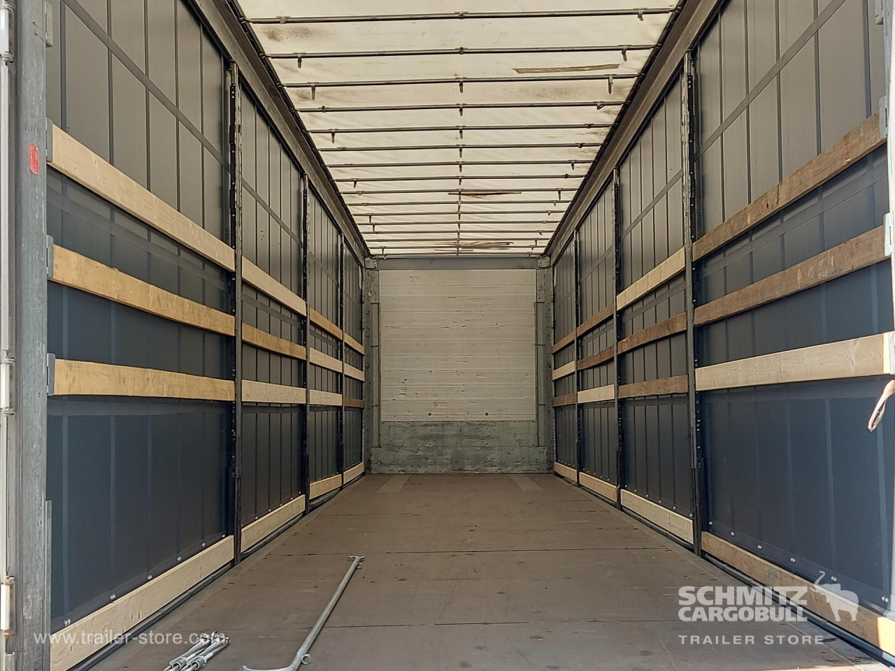 SCHMITZ Curtainsider Mega - Semirremolque lona: foto 4 SCHMITZ Curtainsider Mega - Semirremolque lona: foto 4