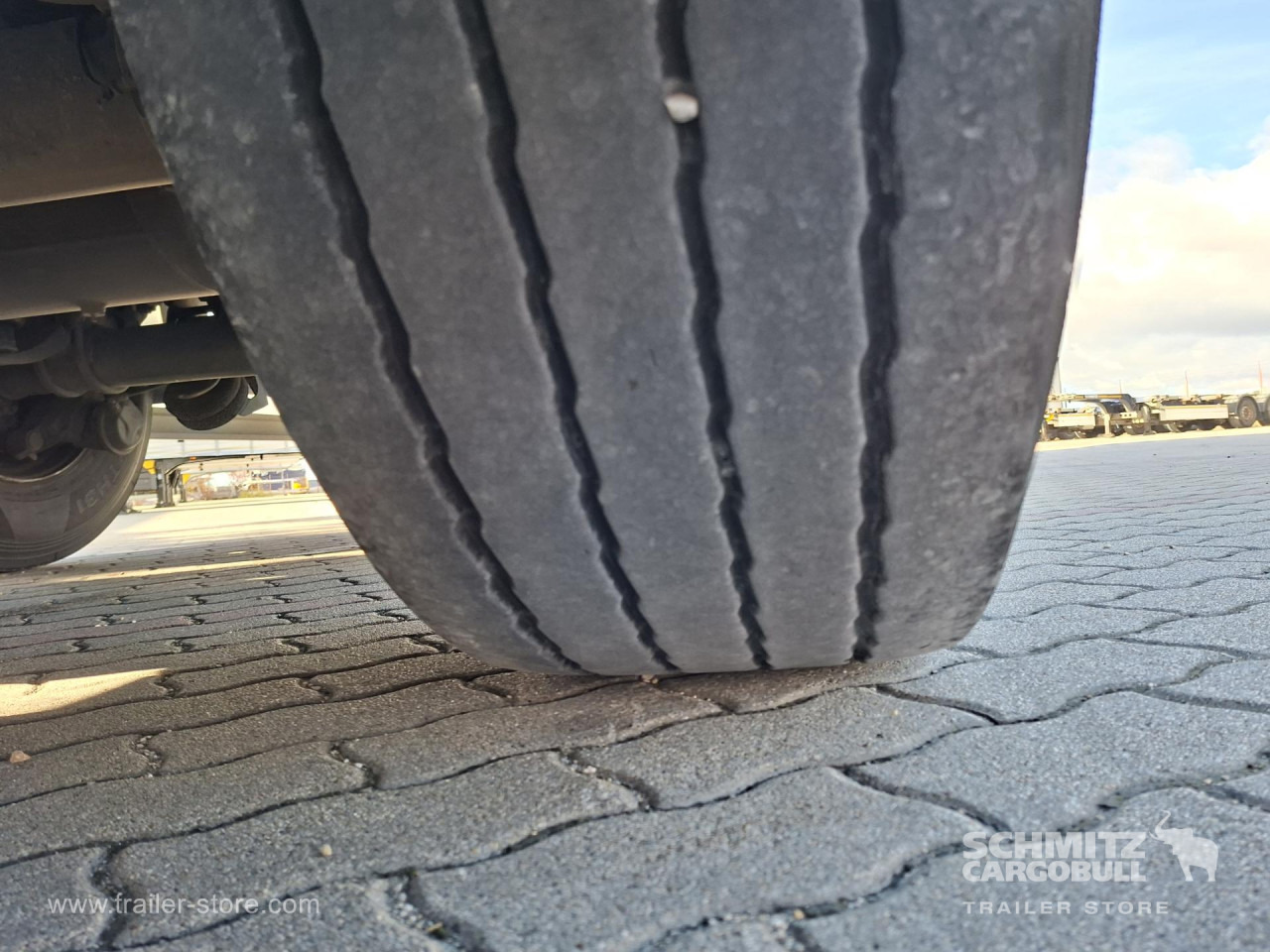 SCHMITZ Reefer Multitemp - Isotérmico semirremolque: foto 3 SCHMITZ Reefer Multitemp - Isotérmico semirremolque: foto 3