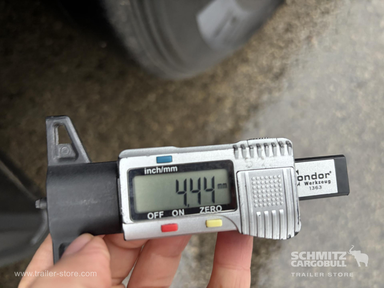 SCHMITZ Curtainsider Mega - Semirremolque lona: foto 3 SCHMITZ Curtainsider Mega - Semirremolque lona: foto 3