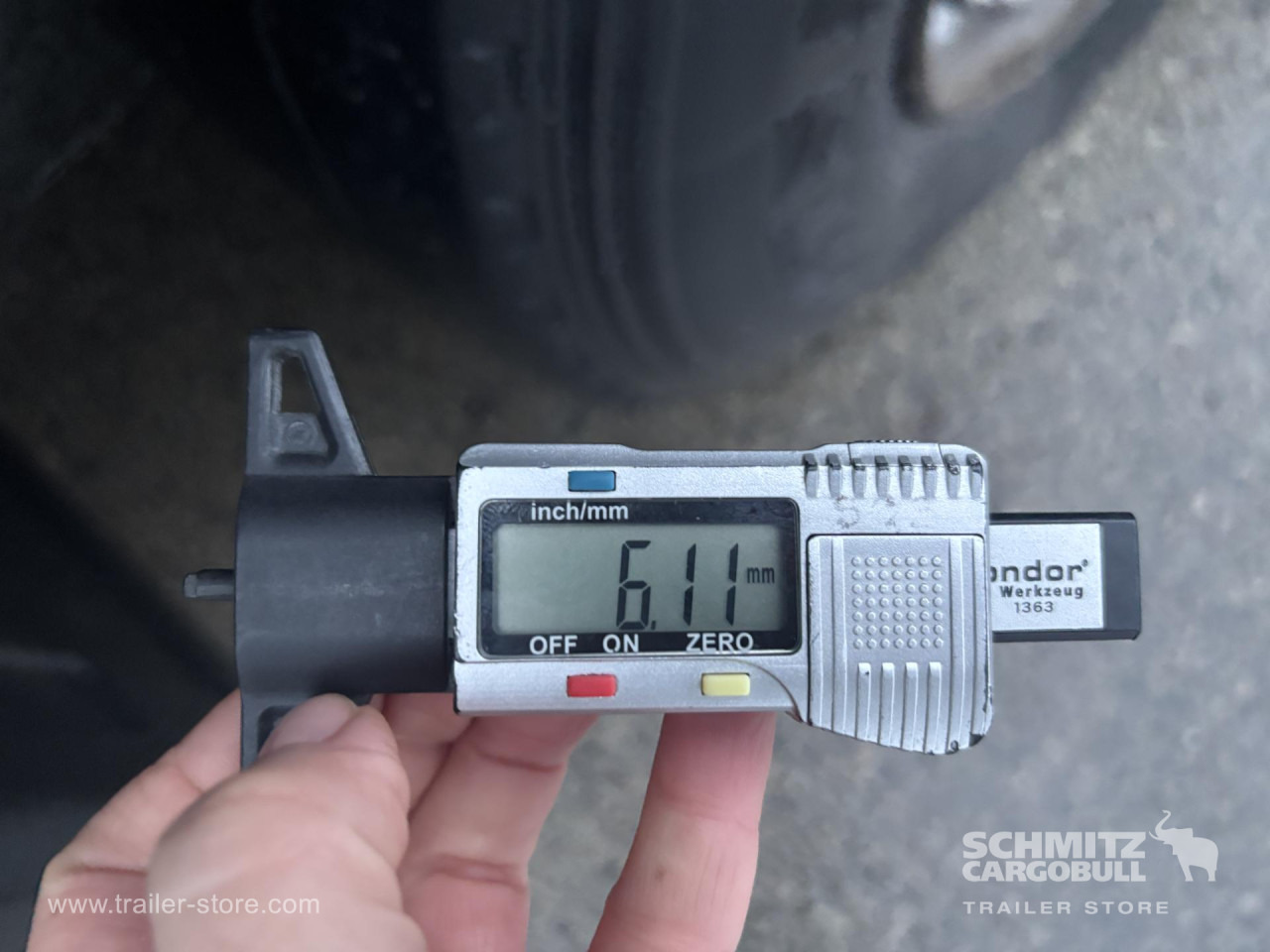 SCHMITZ Curtainsider Mega - Semirremolque lona: foto 3 SCHMITZ Curtainsider Mega - Semirremolque lona: foto 3