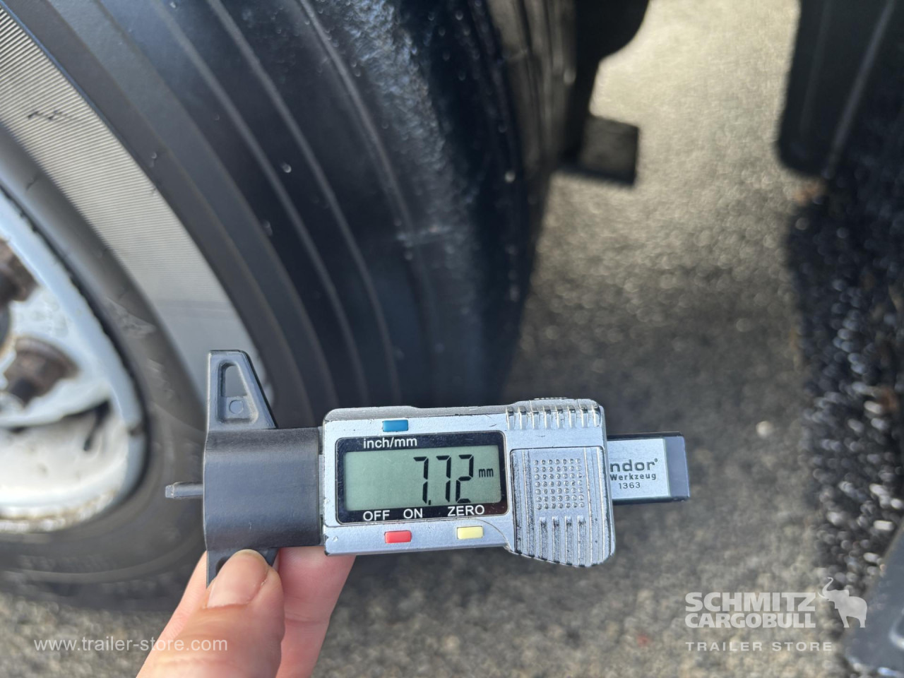 SCHMITZ Curtainsider Mega - Semirremolque lona: foto 4 SCHMITZ Curtainsider Mega - Semirremolque lona: foto 4