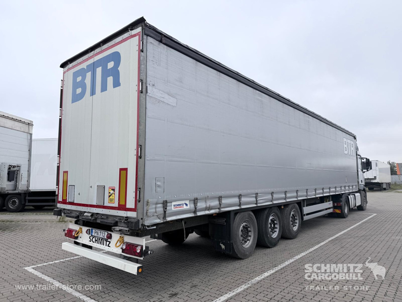 SCHMITZ Curtainsider Standard - Semirremolque lona: foto 1 SCHMITZ Curtainsider Standard - Semirremolque lona: foto 1