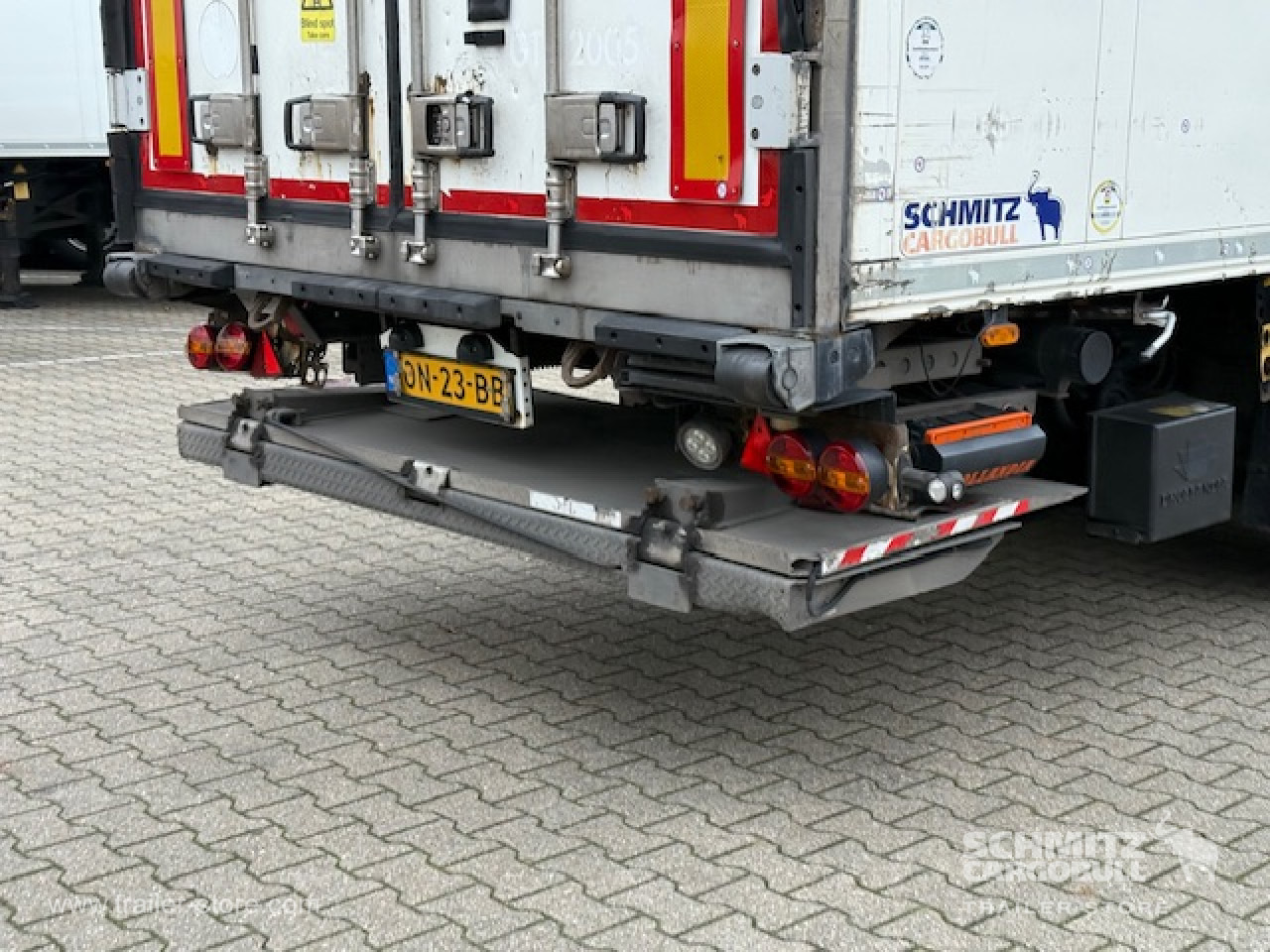 SCHMITZ Oplegger Vries Multitemp - Isotérmico semirremolque: foto 4 SCHMITZ Oplegger Vries Multitemp - Isotérmico semirremolque: foto 4