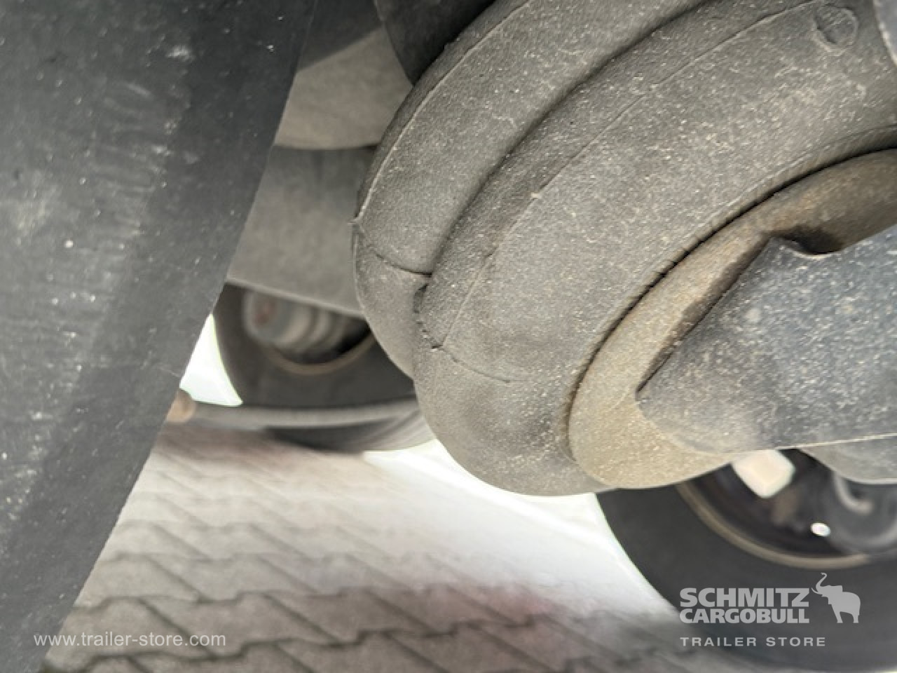 SCHMITZ Oplegger Vries Multitemp - Isotérmico semirremolque: foto 4 SCHMITZ Oplegger Vries Multitemp - Isotérmico semirremolque: foto 4