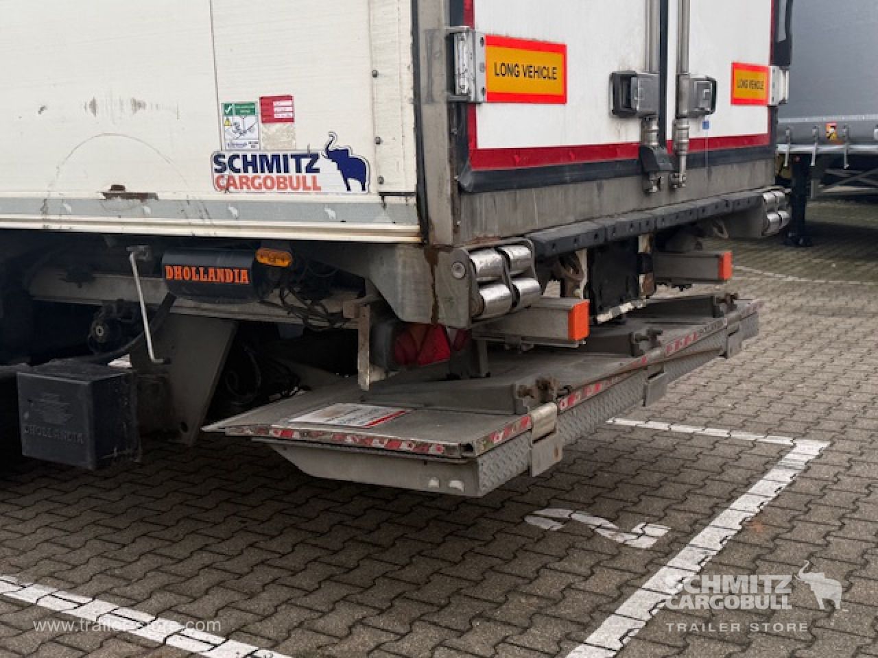 SCHMITZ Oplegger Vries Multitemp Taillift - Isotérmico semirremolque: foto 3 SCHMITZ Oplegger Vries Multitemp Taillift - Isotérmico semirremolque: foto 3