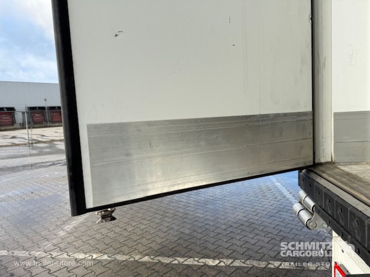 SCHMITZ Oplegger Vries Standard Double deck - Isotérmico semirremolque: foto 3 SCHMITZ Oplegger Vries Standard Double deck - Isotérmico semirremolque: foto 3