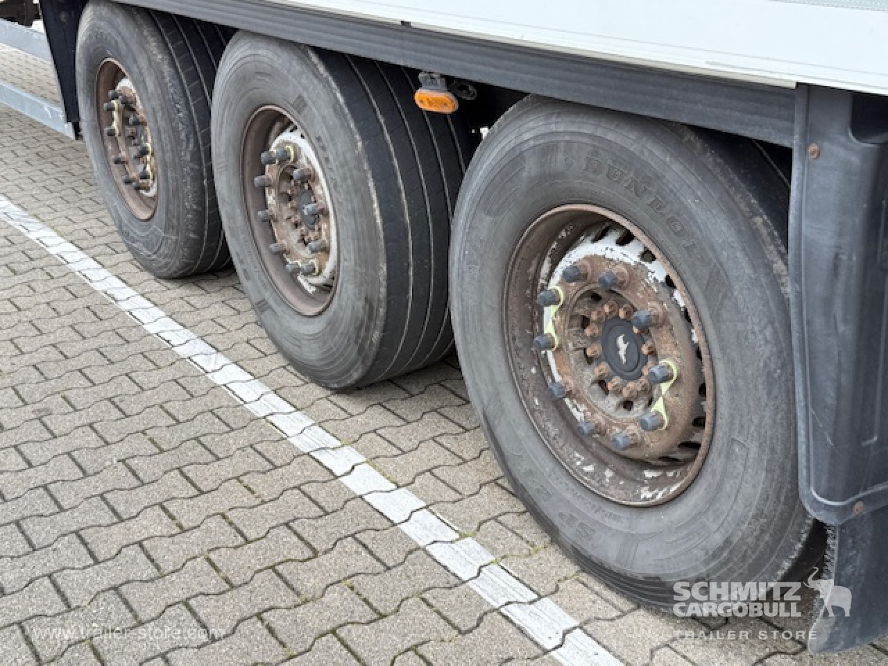 SCHMITZ Oplegger Vries Standard Taillift - Isotérmico semirremolque: foto 5 SCHMITZ Oplegger Vries Standard Taillift - Isotérmico semirremolque: foto 5