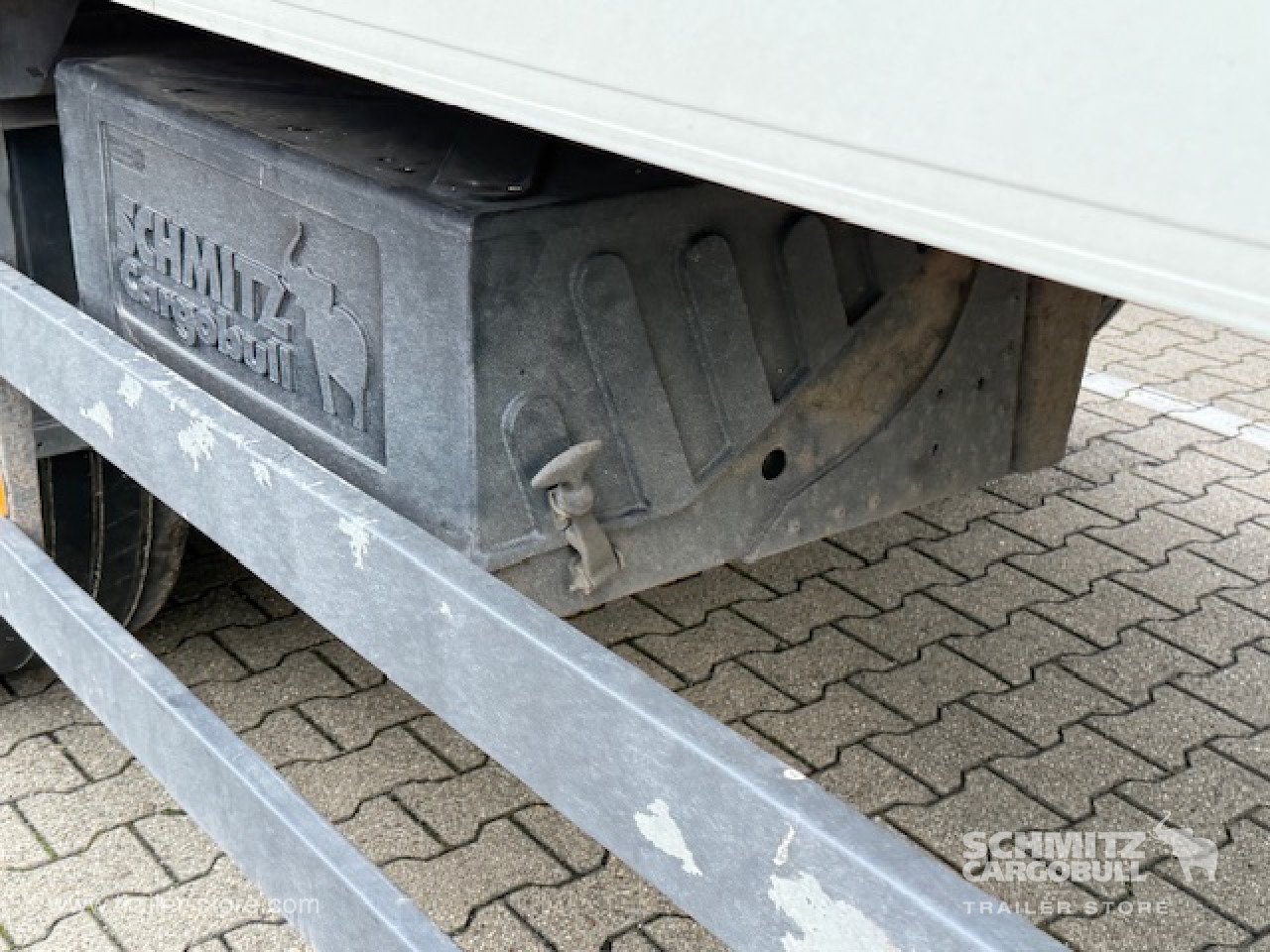 SCHMITZ Oplegger Vries Standard Taillift - Isotérmico semirremolque: foto 4 SCHMITZ Oplegger Vries Standard Taillift - Isotérmico semirremolque: foto 4