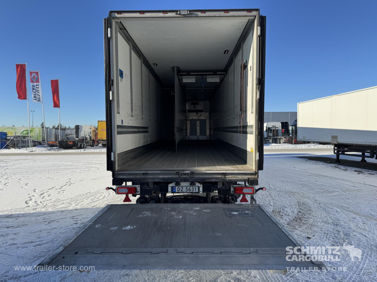 SCHMITZ Kjølekasse Standard Double deck Taillift - Isotérmico semirremolque: foto 3 SCHMITZ Kjølekasse Standard Double deck Taillift - Isotérmico semirremolque: foto 3